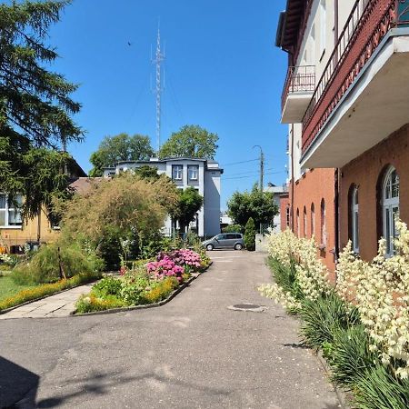 Hotel Ow Meduza I Biala Mewa Miedzyzdroje Exterior foto