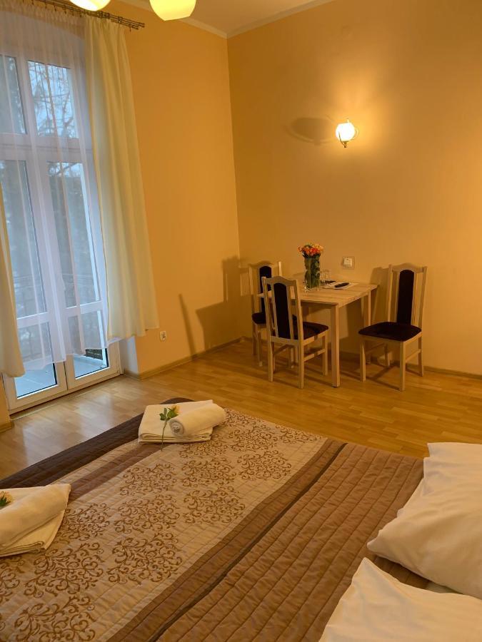Hotel Ow Meduza I Biala Mewa Miedzyzdroje Exterior foto