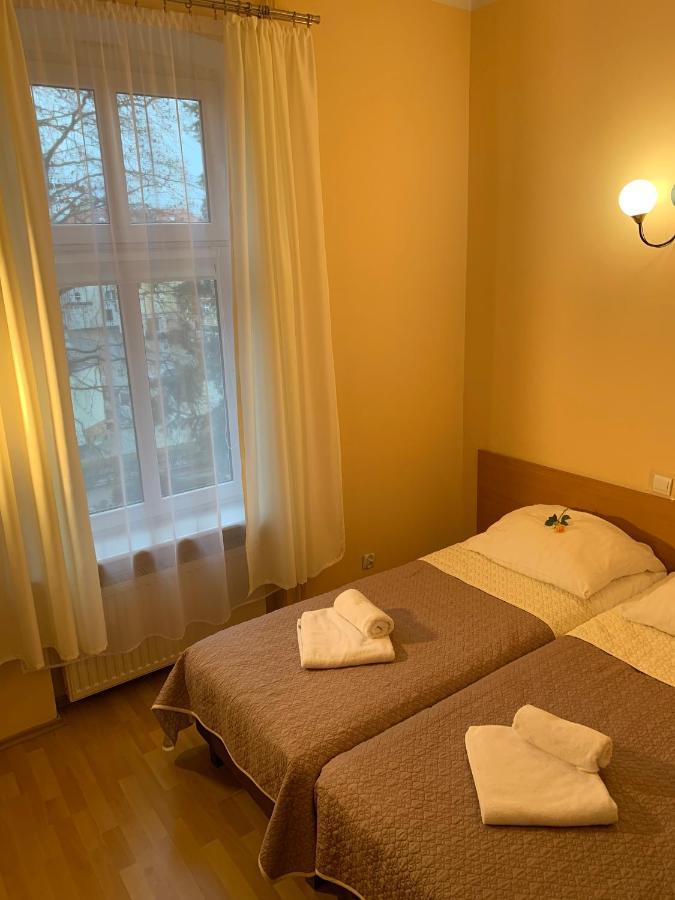 Hotel Ow Meduza I Biala Mewa Miedzyzdroje Exterior foto