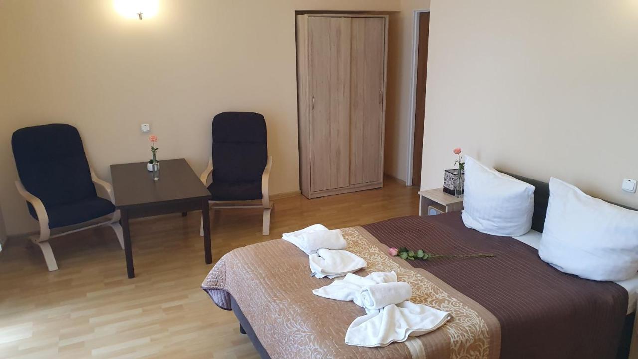Hotel Ow Meduza I Biala Mewa Miedzyzdroje Exterior foto